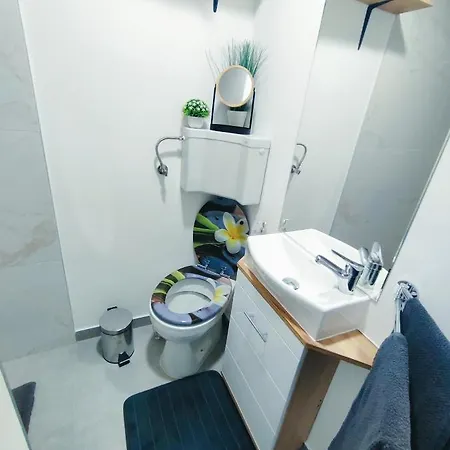 Apartment Nika 2 *